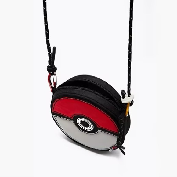 LEVI'S X POKÉMON POKEBALL CROSSBODY Zippered Bag - Picture 14 of 16